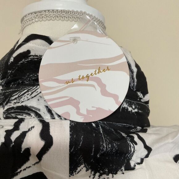 US Together Plus Empire Waist Dress Black/White/Floral Size 2X - Picture 9 of 14